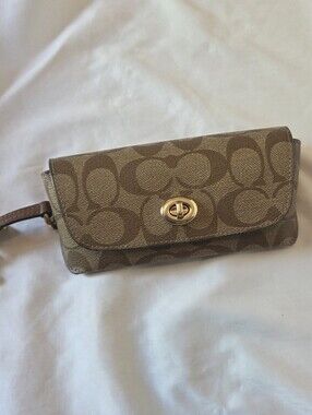 Coach Signature Turnlock Glasses Case